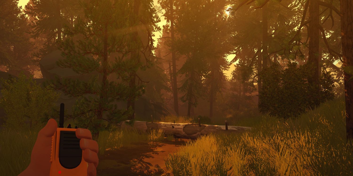 Henry talking into his Walkie-Talkie while trekking through the forest in Firewatch.