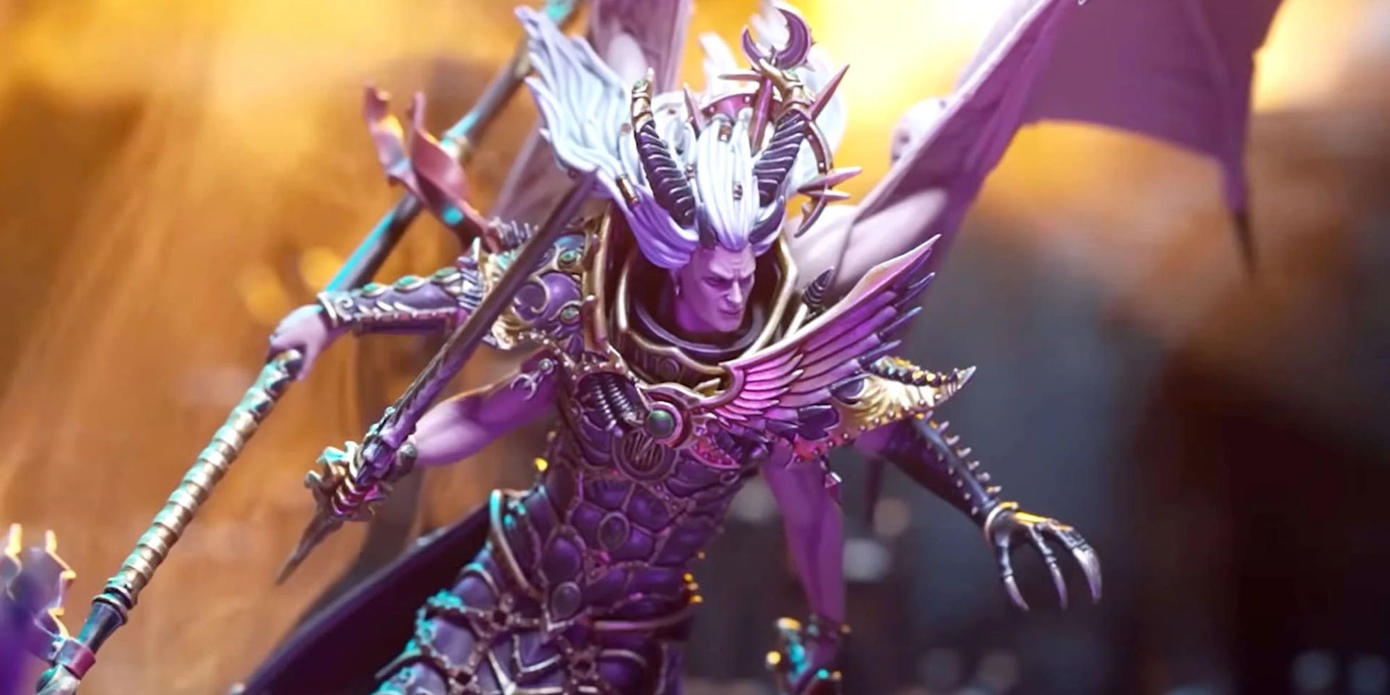 Warhammer 40,000: Fulgrim As A Daemon Prince Of Slaanesh In Miniature Form