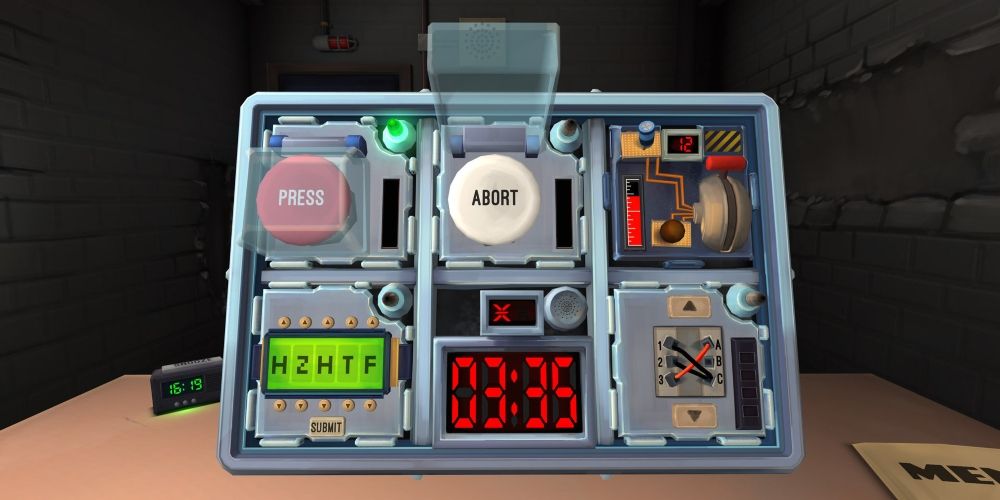 A bomb in Keep Talking And Nobody Explodes.