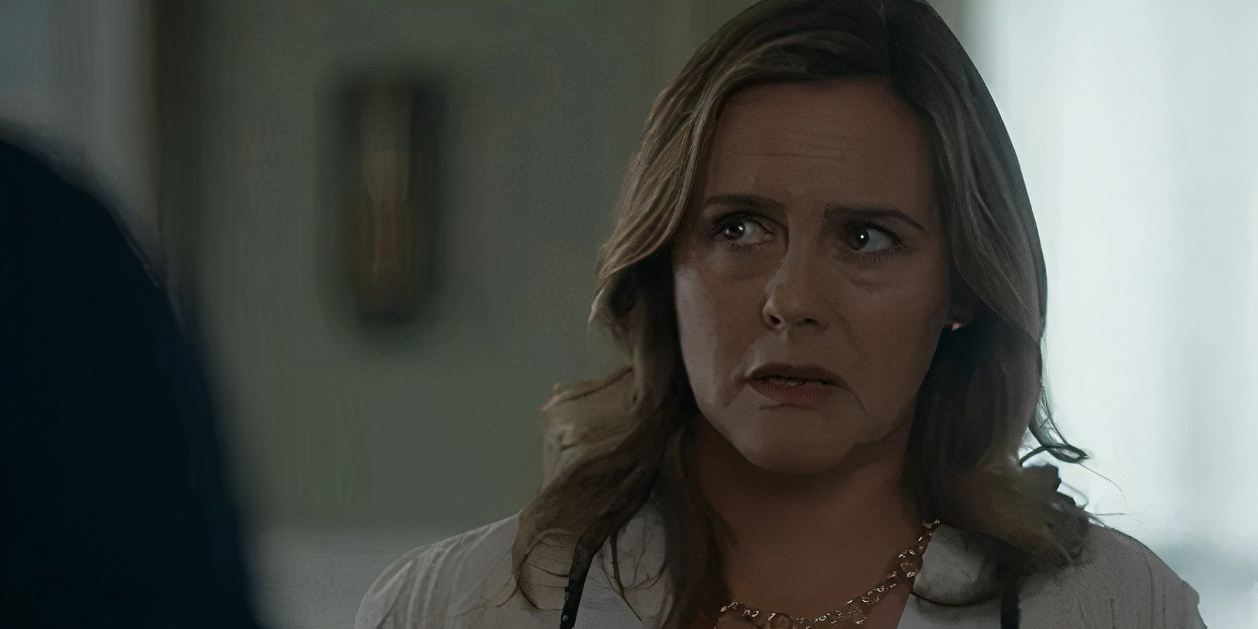 Alicia Silverstone as Erin in the American Horror Stories episode Lake