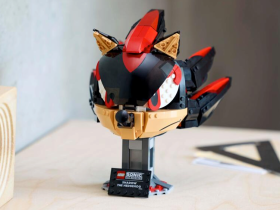 Build Shadow The Hedgehog's Head Out Of 720 Lego Bricks For Only $56