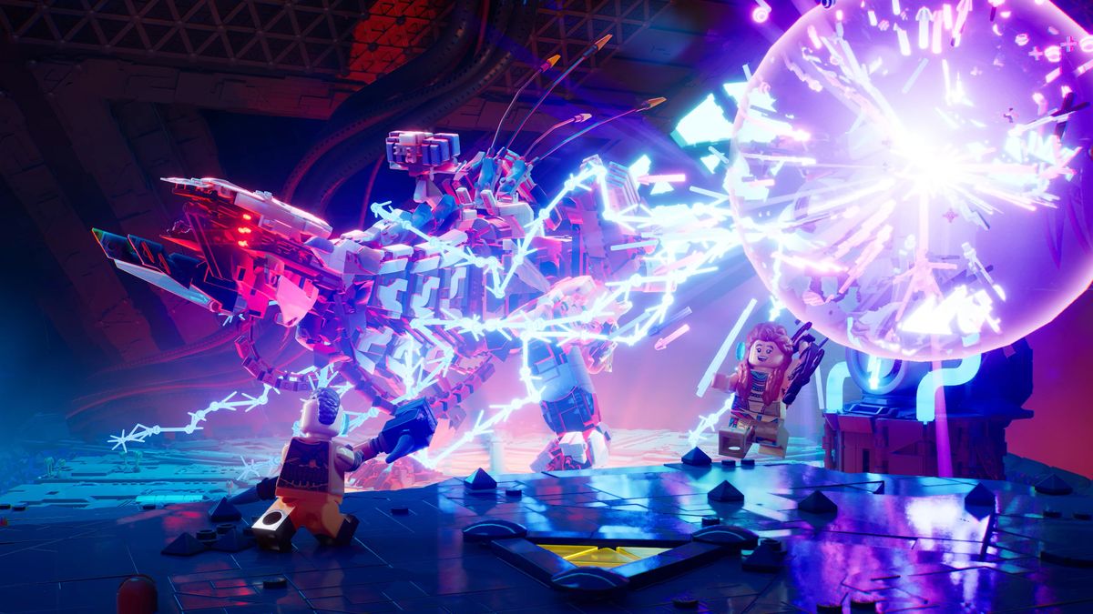 Aloy battles a Thunderjaw in Lego Horizon Adventures, which is shooting a purple electric blast