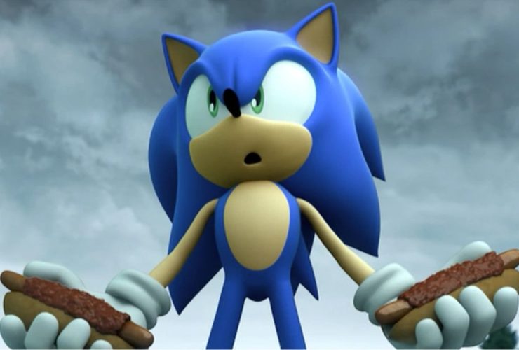 Sonic the Hedgehog holding chilidogs