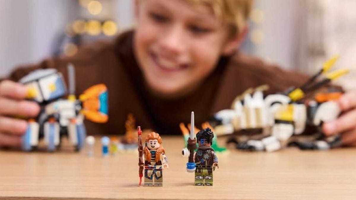 Lego Reveals New Horizon Zero Dawn Set And It's Very Affordable