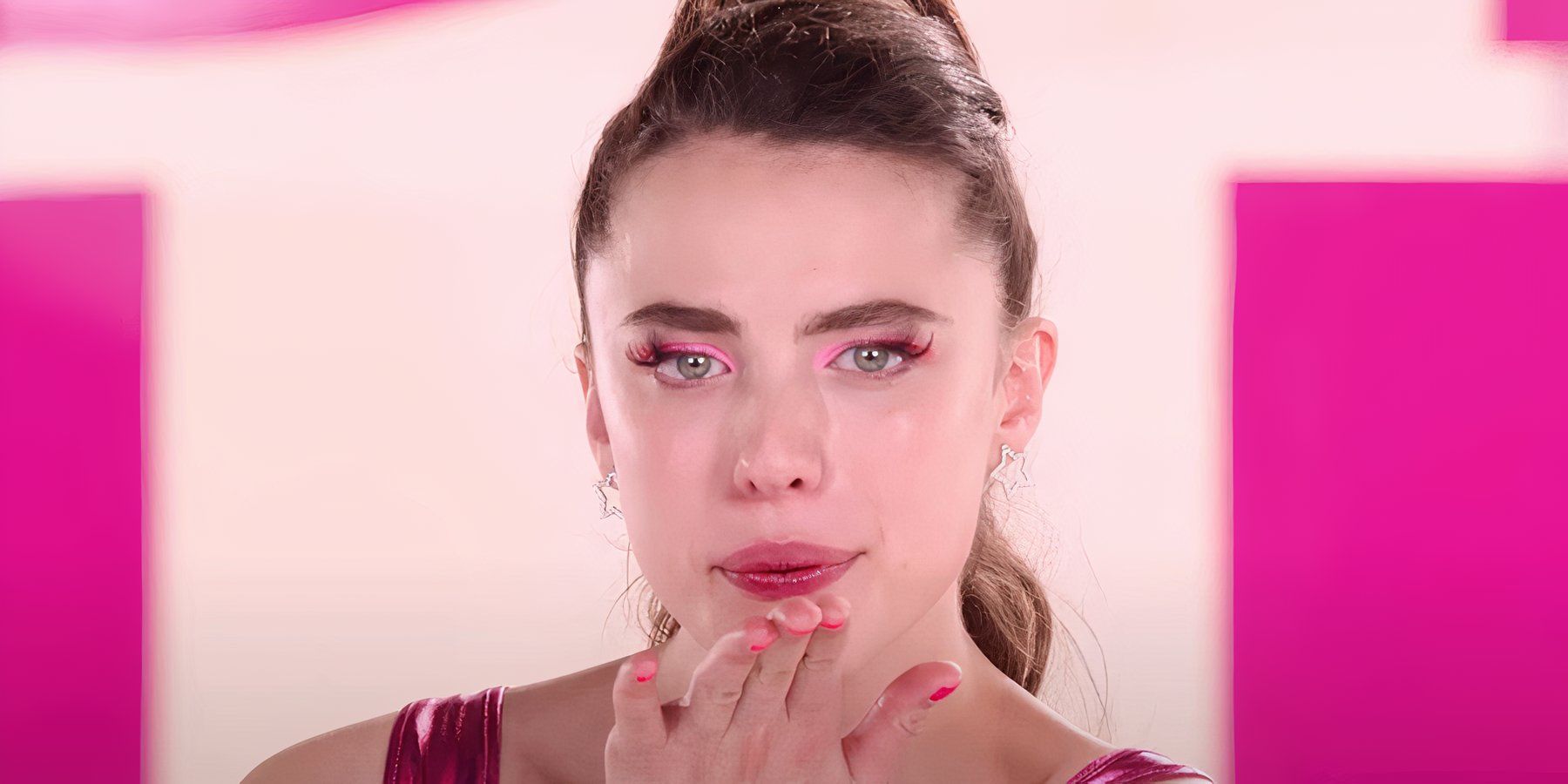 Margaret Qualley as Sue in The Substance