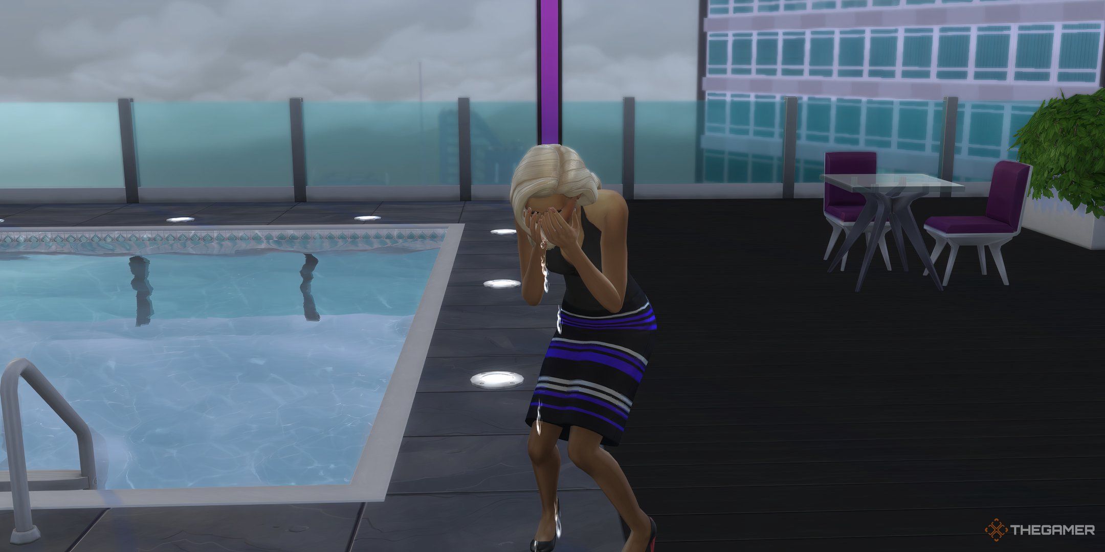 Female Sim crying next to a pool during a funeral. She has blonde hair and wearing a black dress.