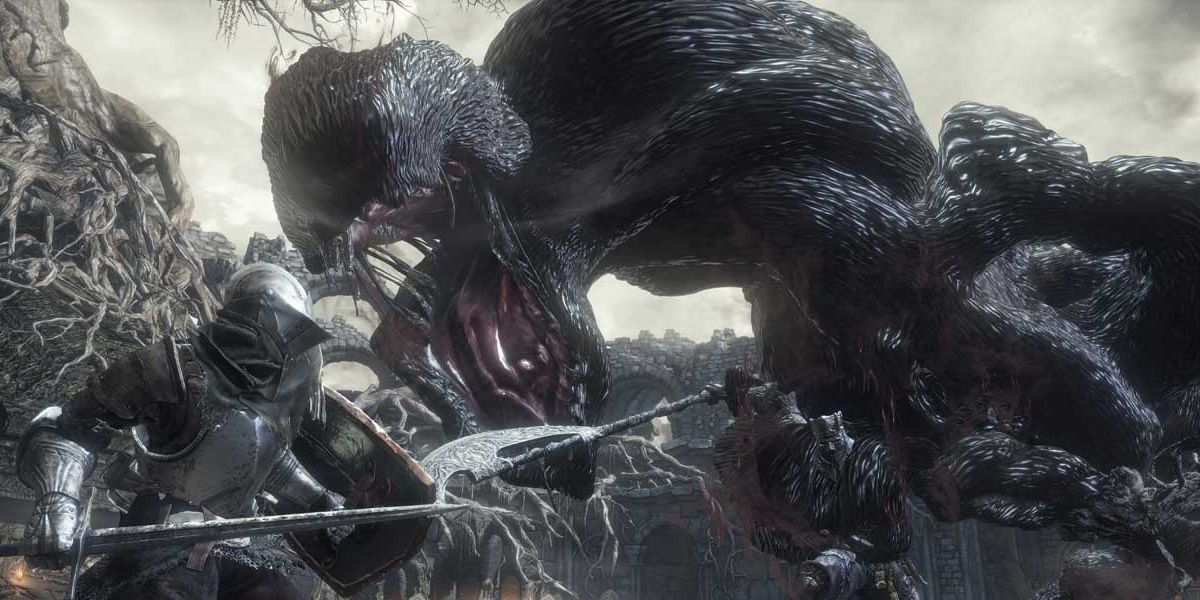 Iudex Gundyr attacking the Ashen One in Dark Souls 3