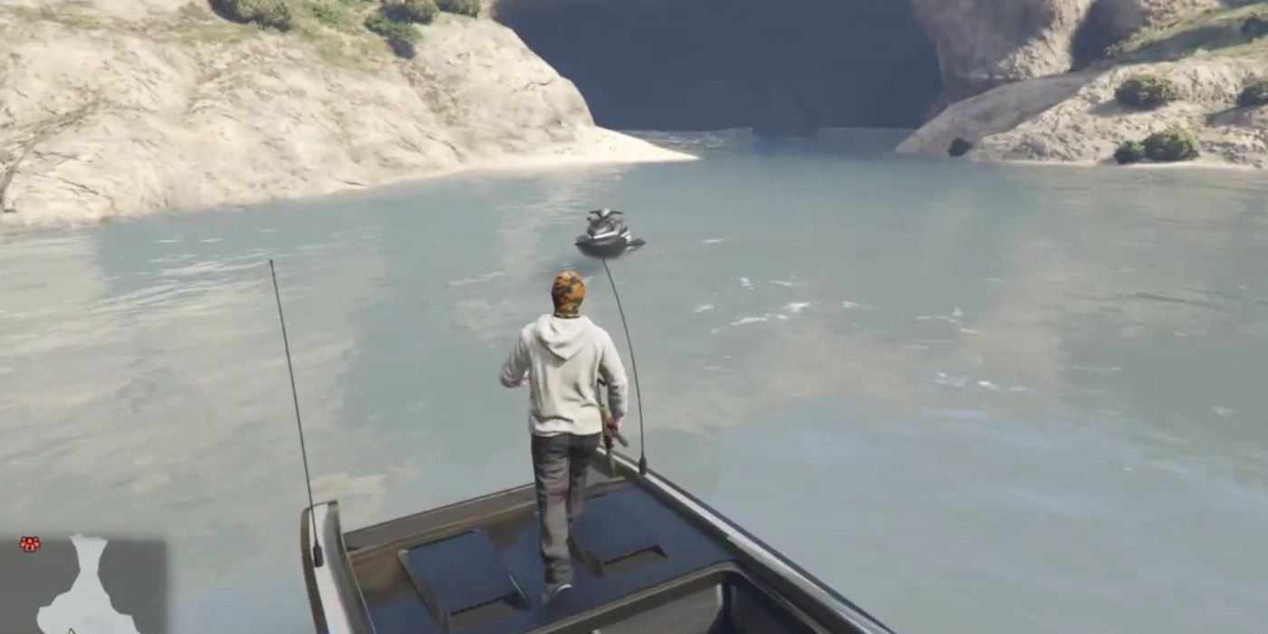 A nice cove with a cave and blue water in Grand Theft Auto 5.