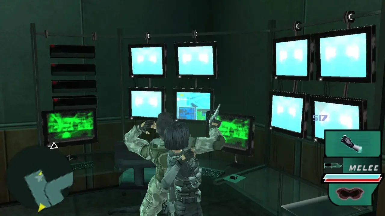 Lian stealth-kills an enemy with a knife in front of a row of surveillance monitors in Syphon Filter: Dark Mirror.