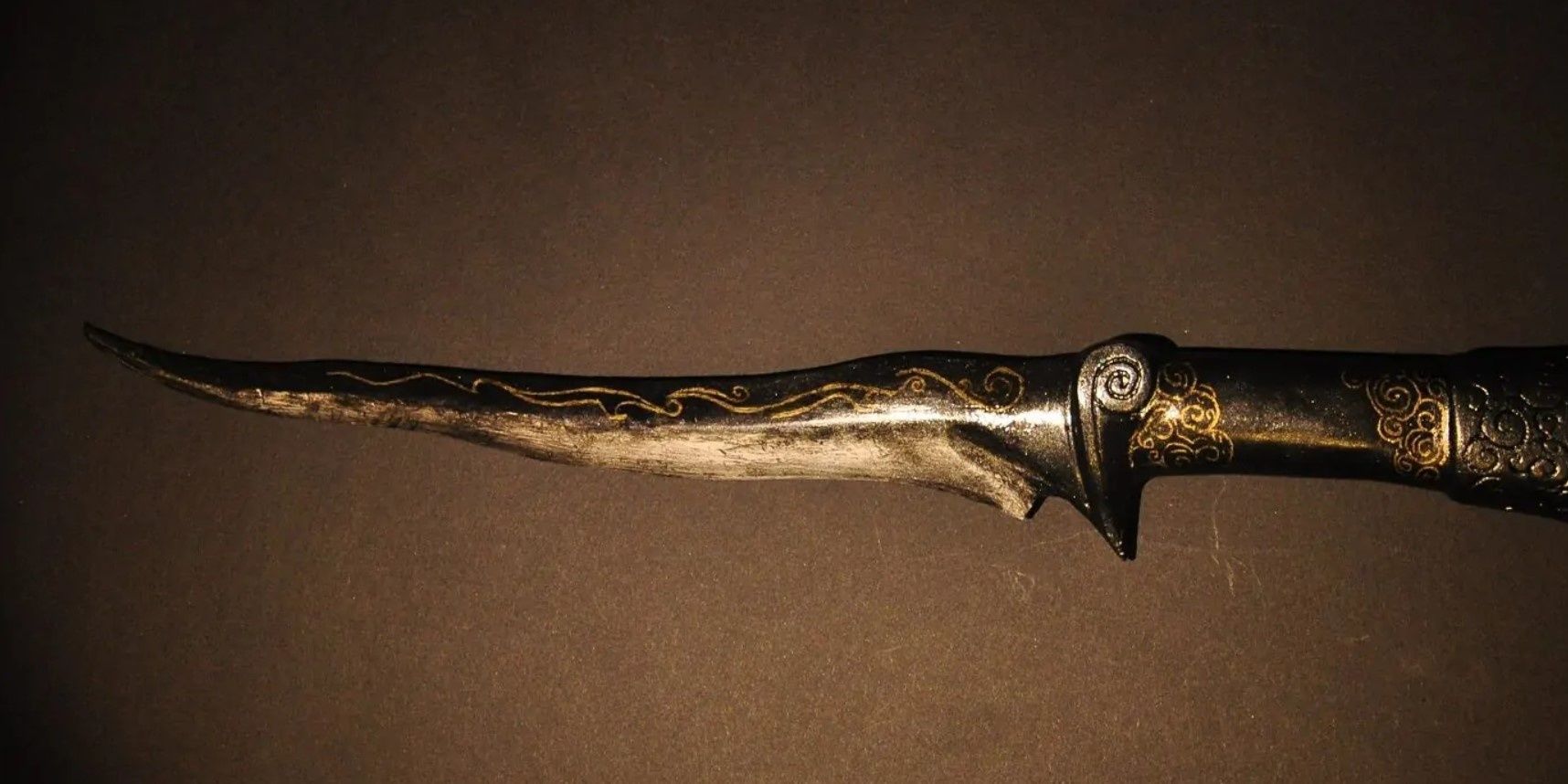 Ebony Dagger in The Elder Scrolls 5 Skyrim