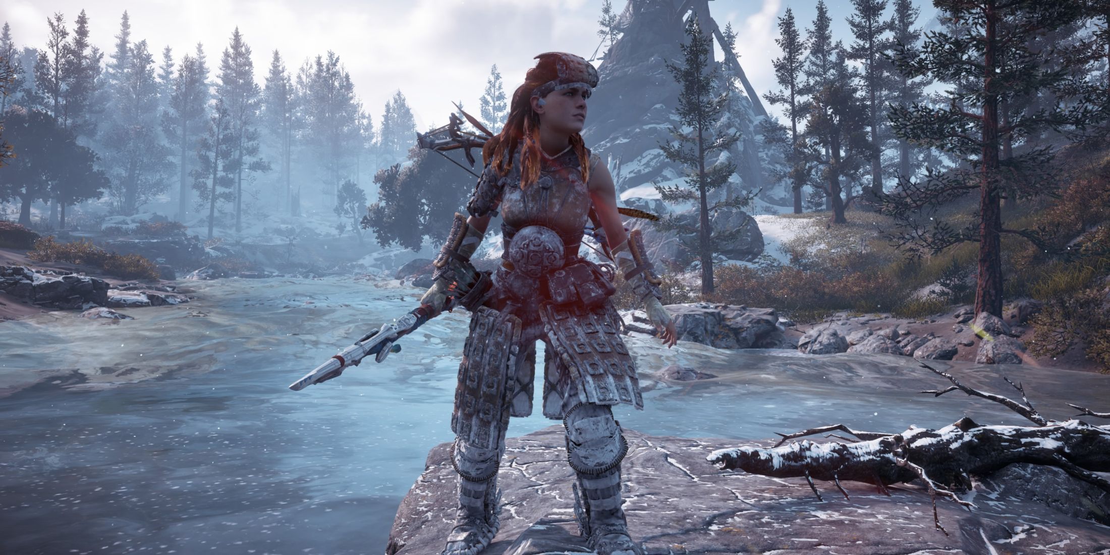 Aloy holding her spear in Horizon: Zero Dawn