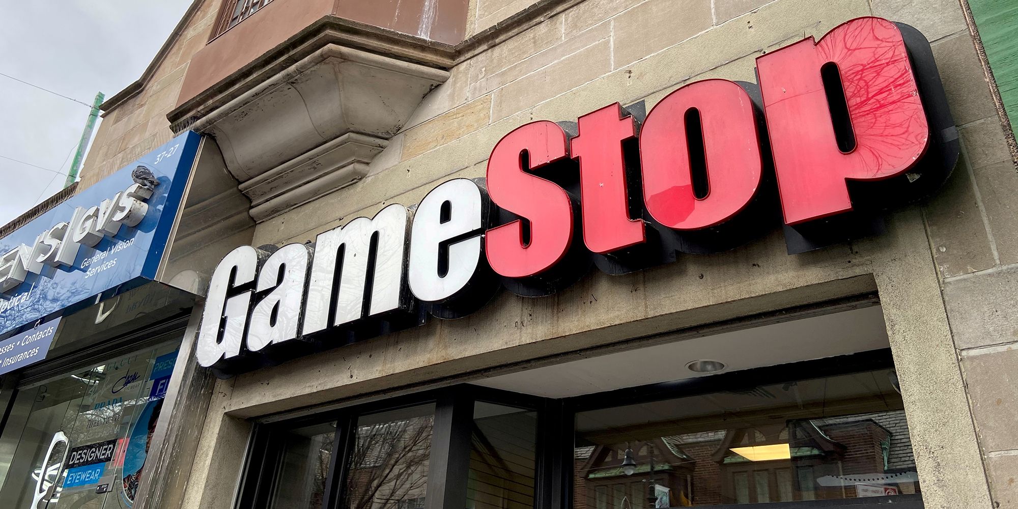 store-front-gamestop