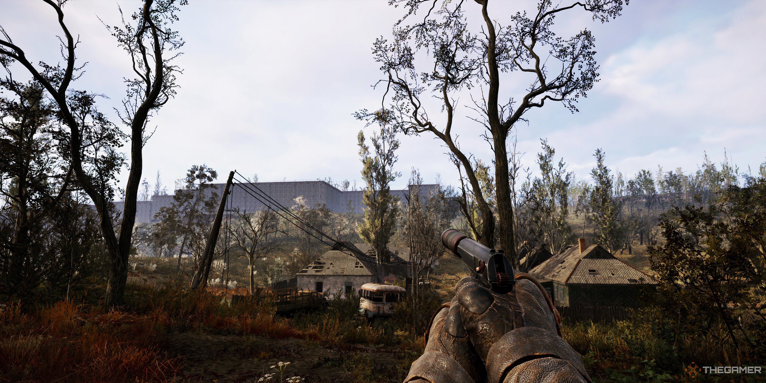 Holding an upgraded PTM in Stalker 2: Heart of Chornobyl.