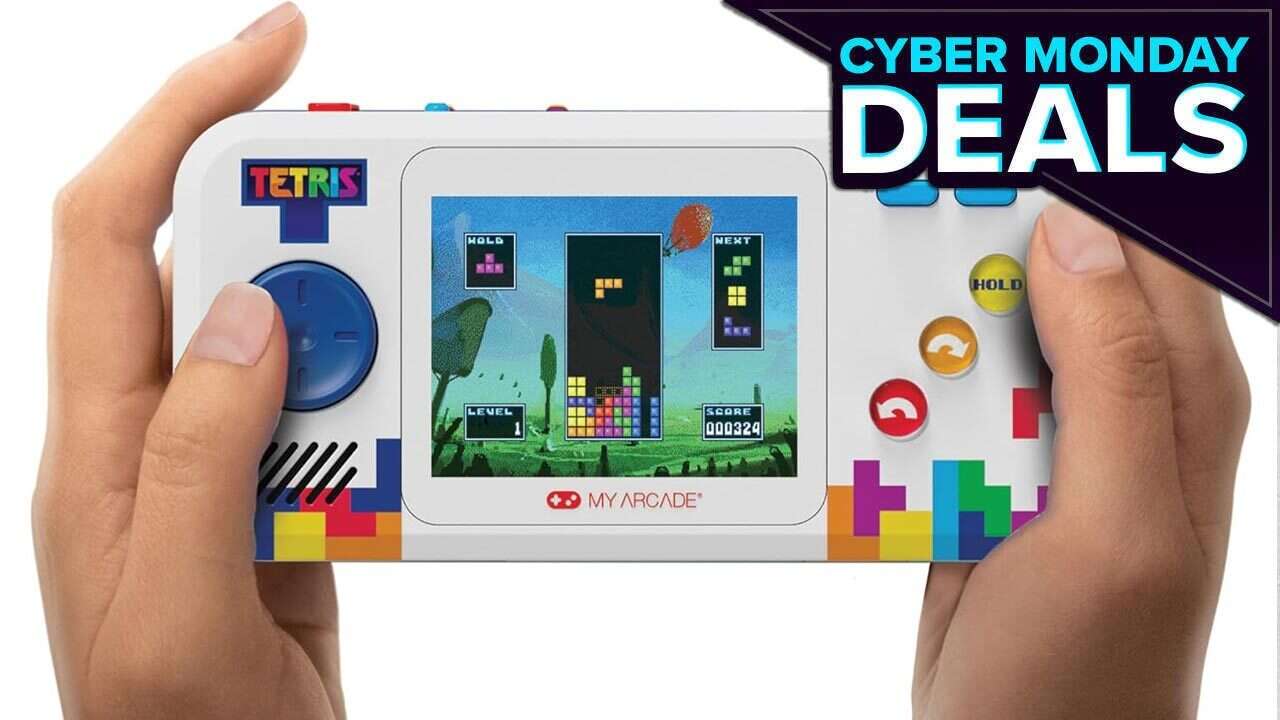 This Official, Collectible Tetris Handheld Is Just $30 For Cyber Monday