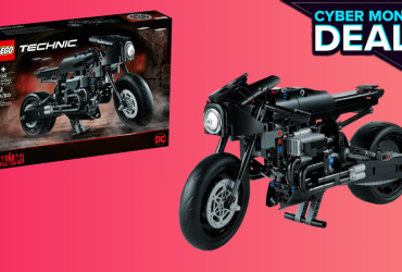 Lego Batcycle From The Batman Is Only $30 In Walmart's Cyber Monday Sale