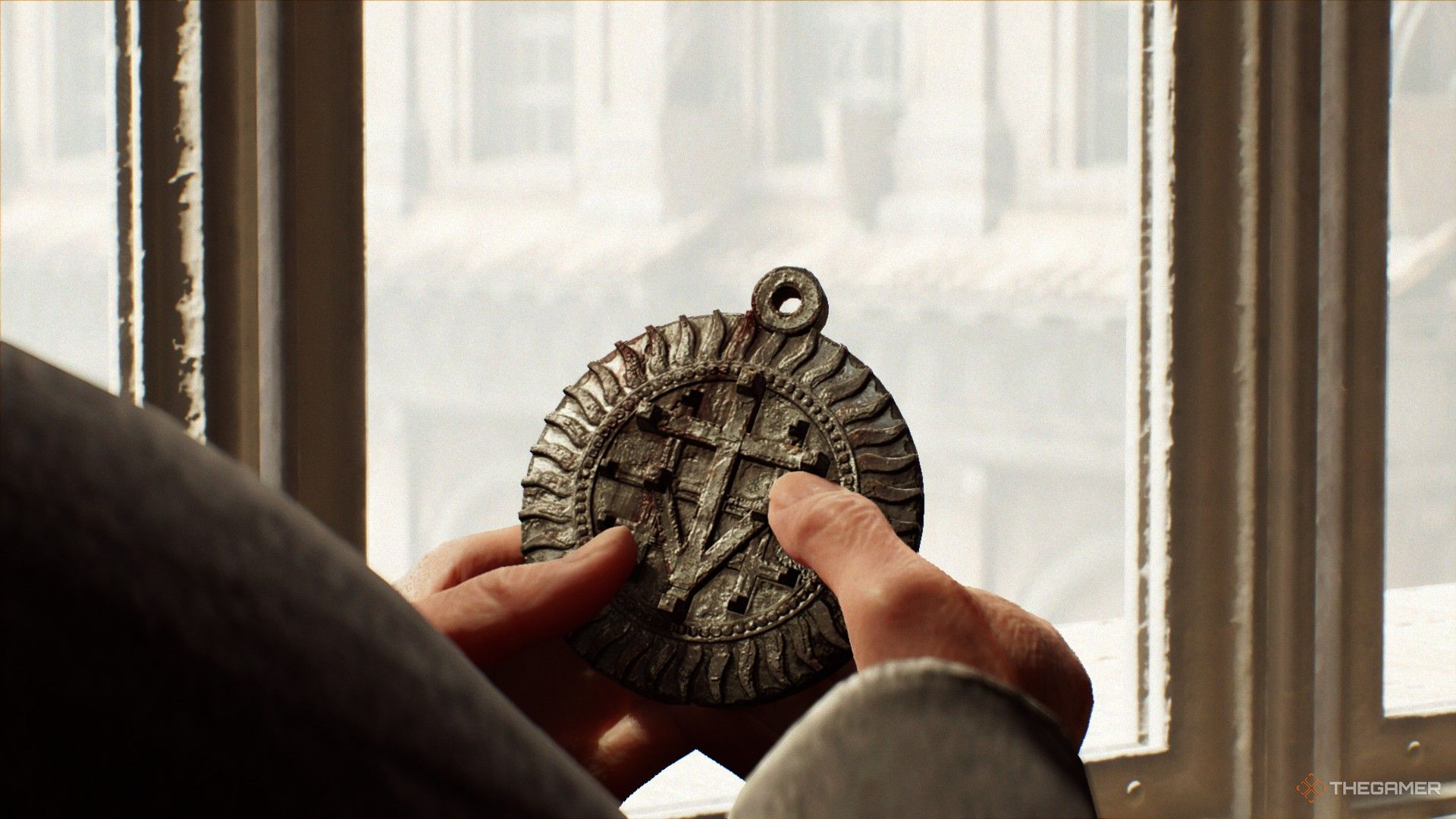 the giant's pendant in indiana jones and the great circle.