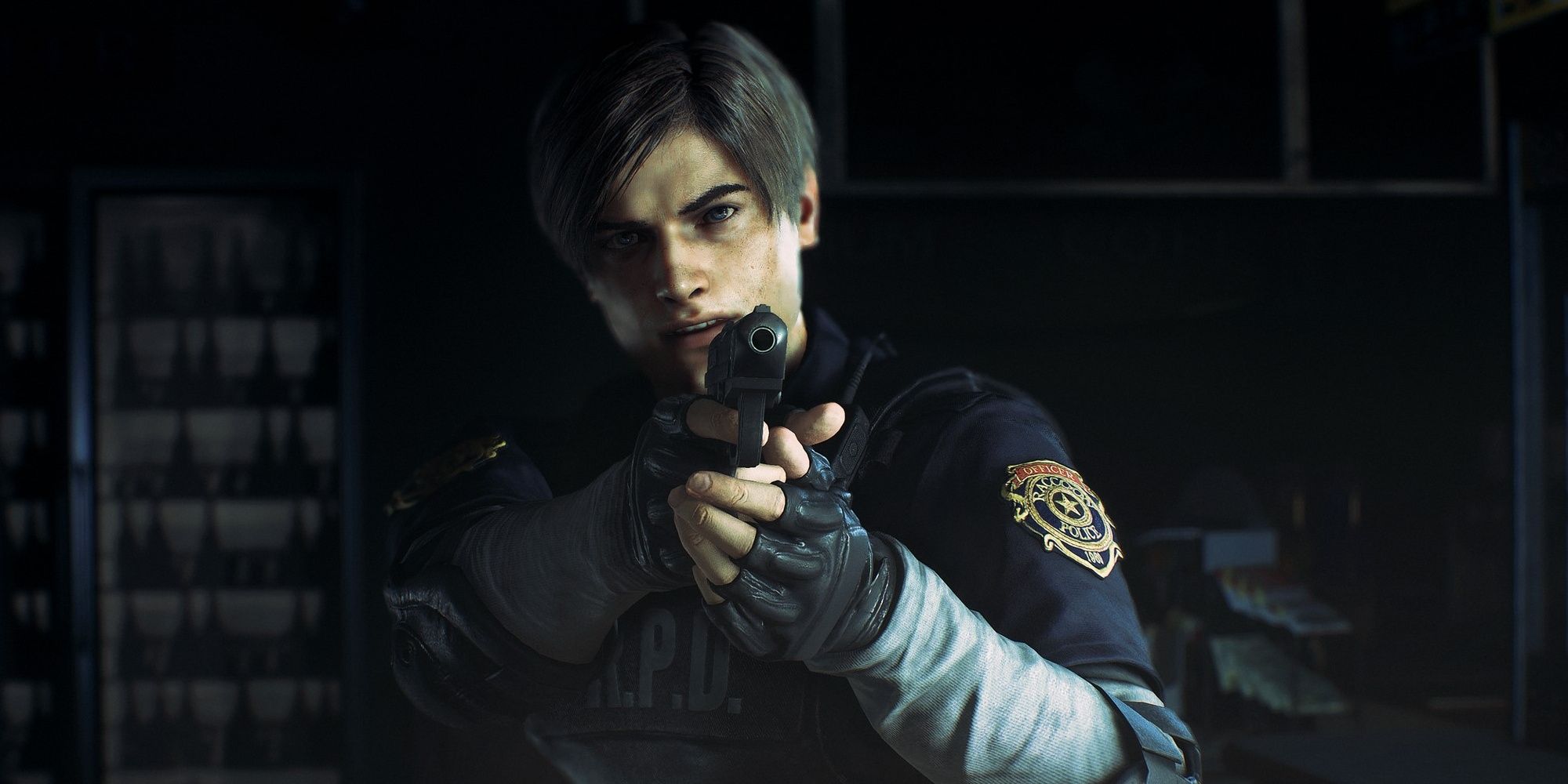 Leon S. Kennedy aims his pistol in the Resident Evil 2 Remake