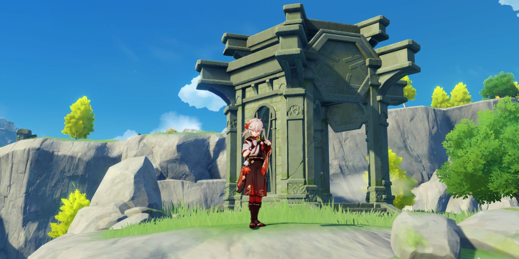 kazuha standing near a shrine in genshin impact