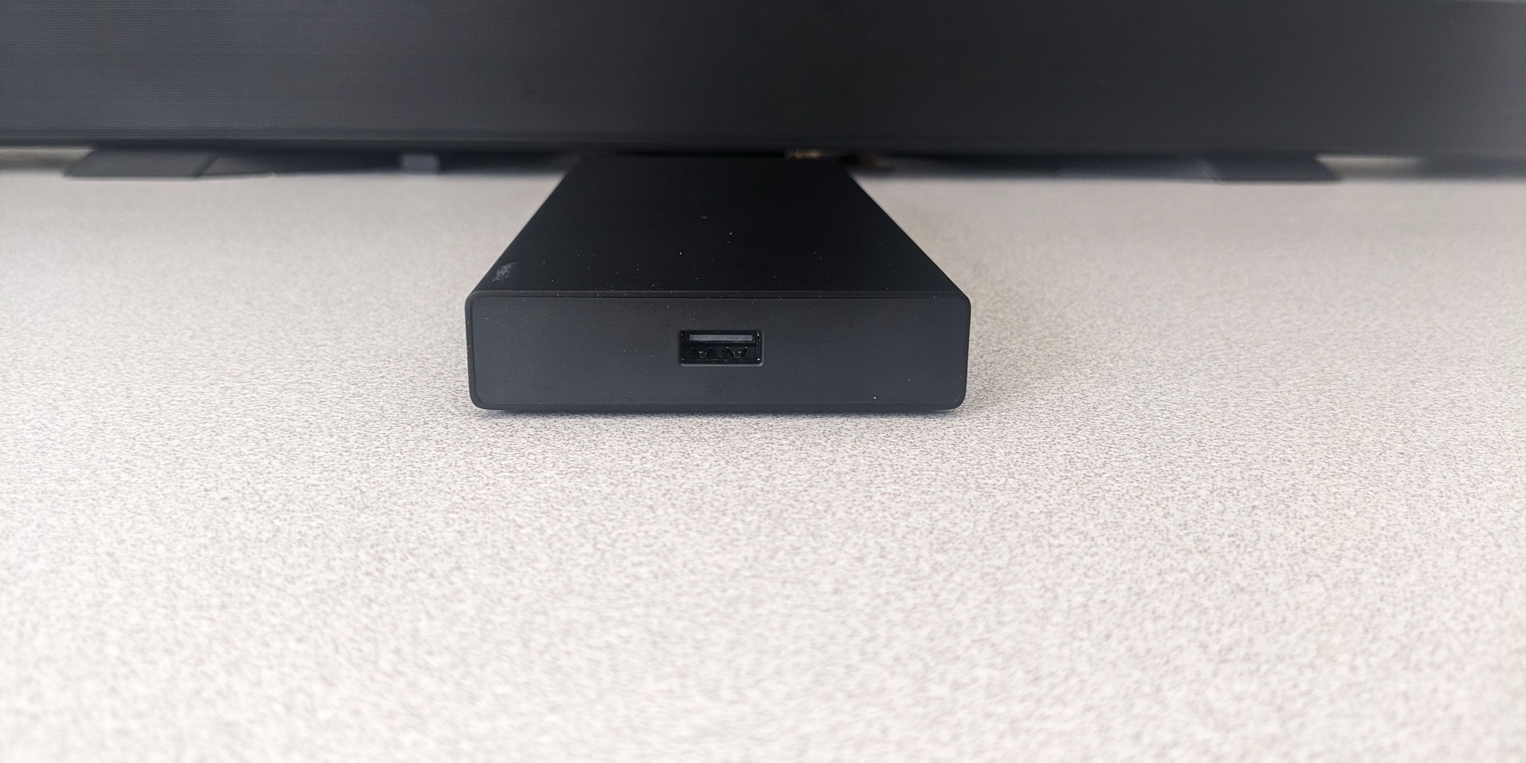 Razer USB Dock 4 Review Design #3