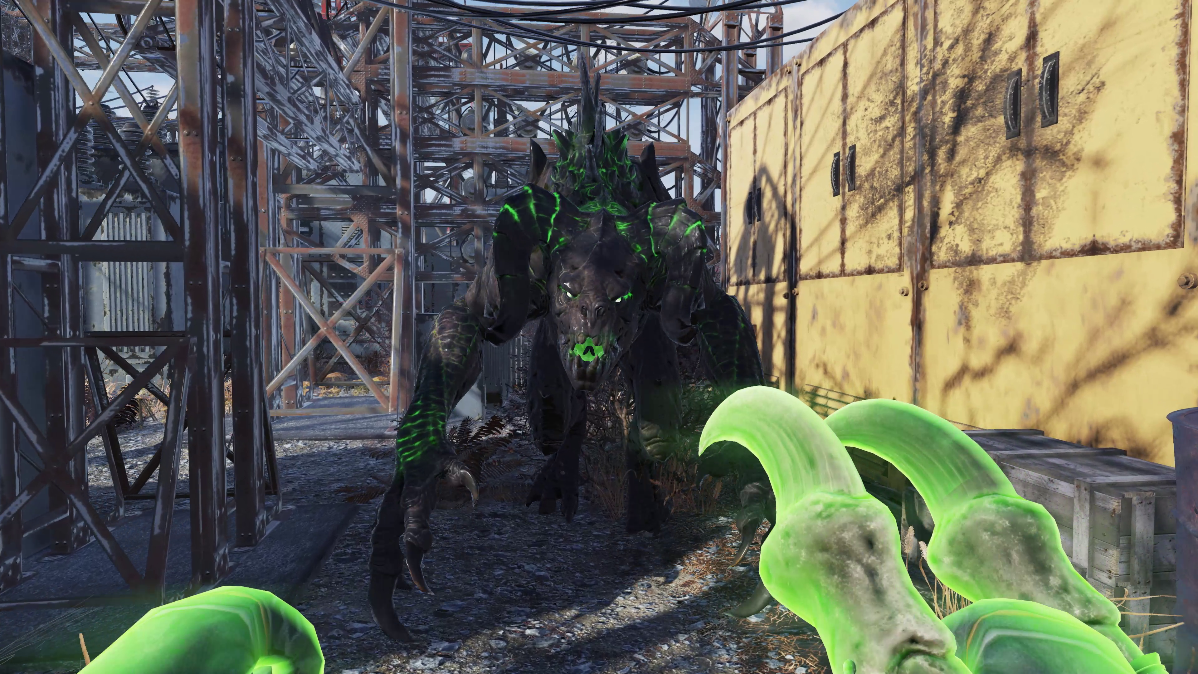 A deathclaw moves to attack the player in the Fallout 76 Ghoul update, but, glowing green, our ghoul character has a deathclaw melee weapon to match