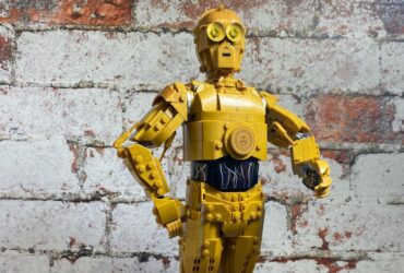 Lego C-3PO (75398) review: "If you're content to see ol' threepy stand proudly on a shelf and not much else, this will serve you superbly"