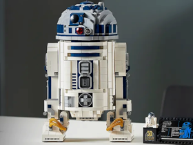 Hard-To-Find Star Wars R2-D2 Lego Display Model Gets Extremely Rare Discount At Walmart