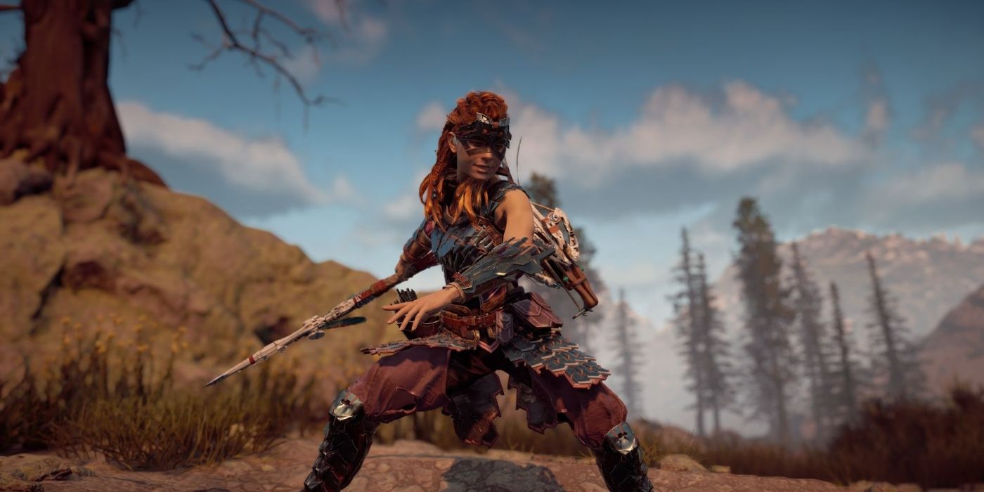 Aloy wearing Shadow Stalwart outfit from Horizon Zero Dawn.