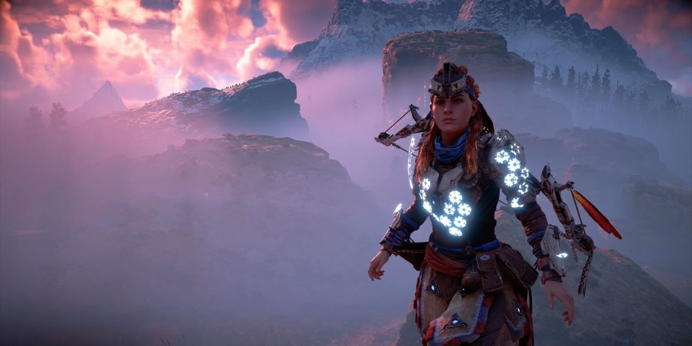 Aloy wearing Shield Weaver outfit from Horizon Zero Dawn.