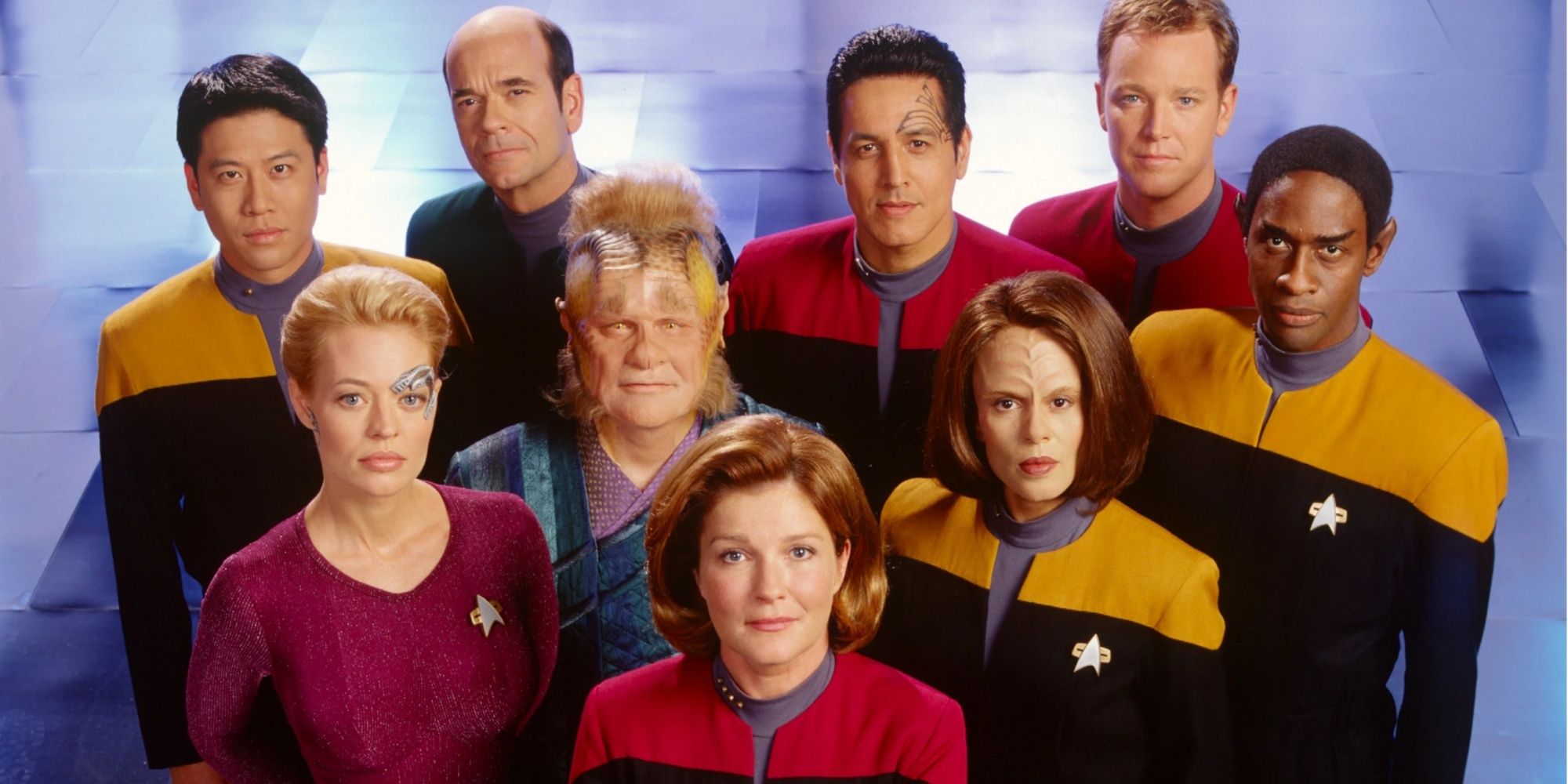 The cast of Star Trek Voyager.