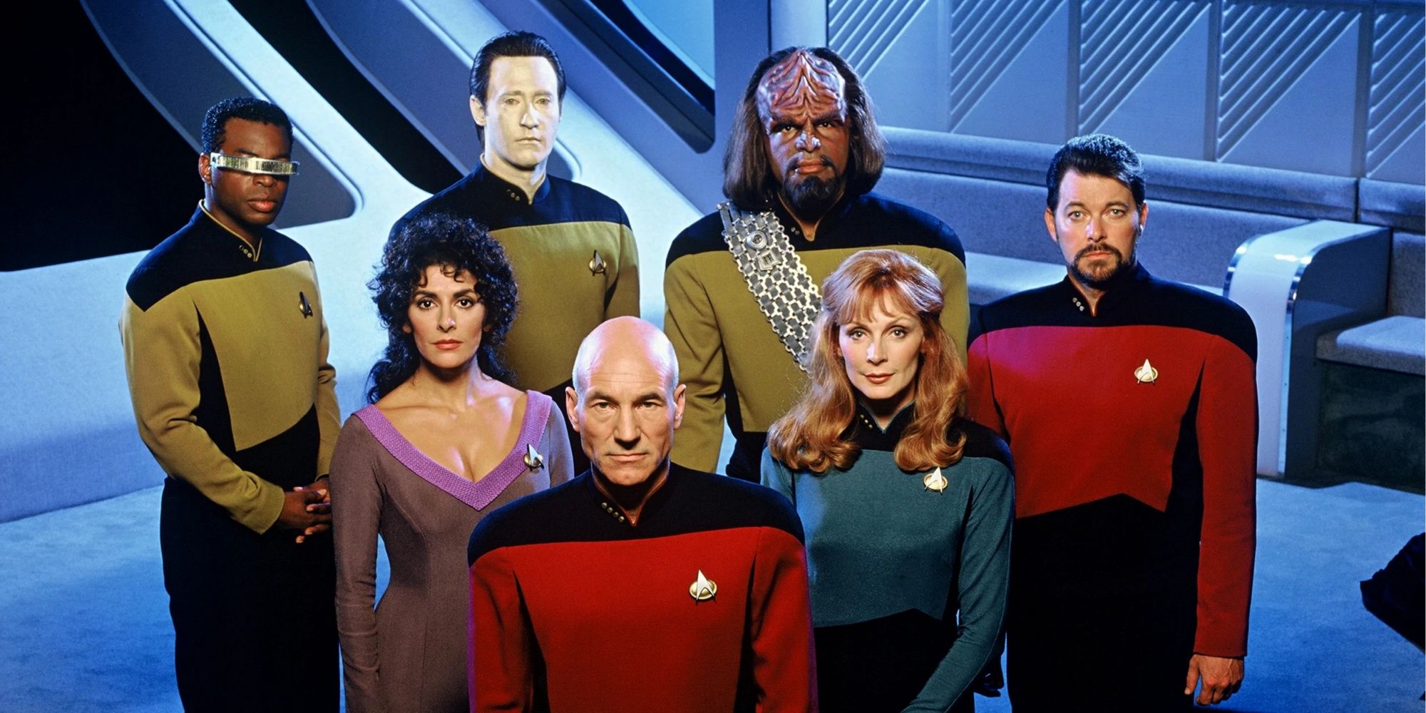 the cast of Star Trek The Next Generation.