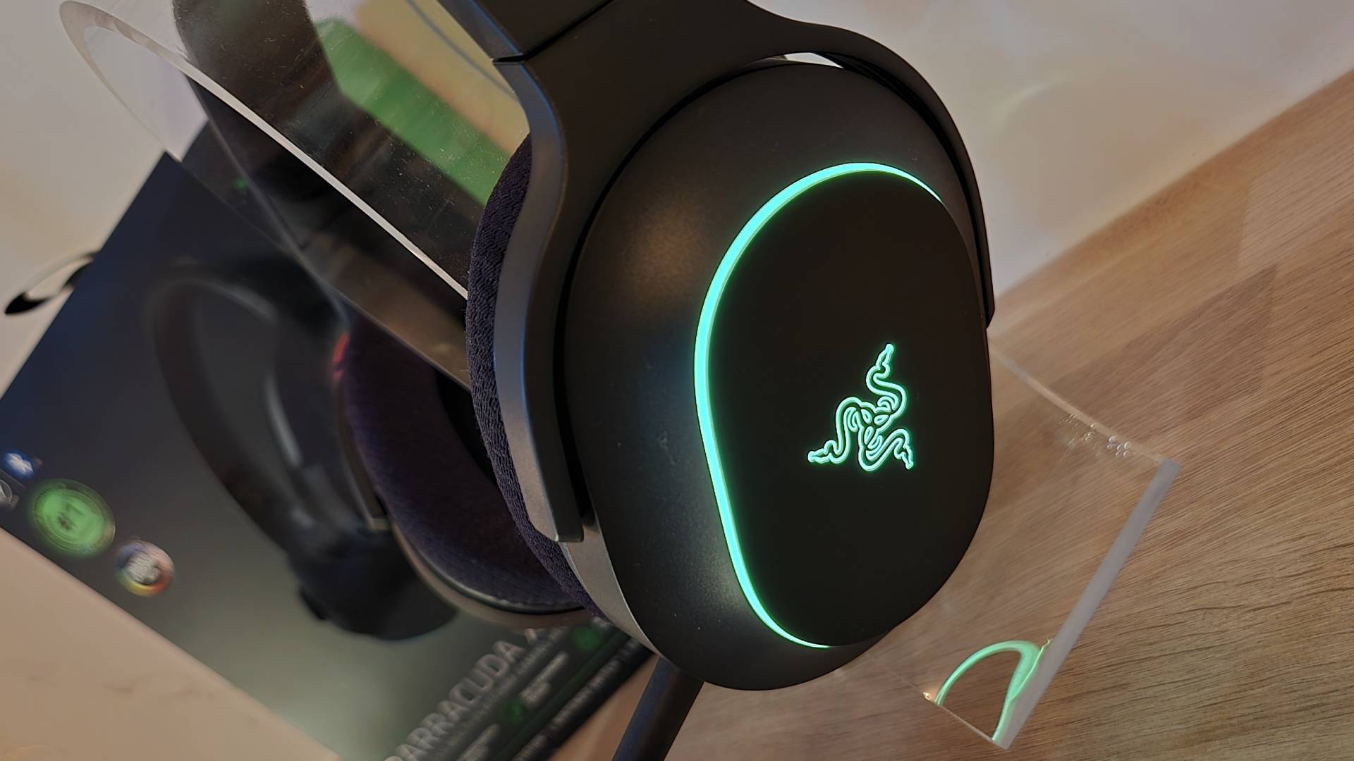 Image of the RGB lighting of the Razer Barracuda X Chroma gaming headset taken by author Rosalie Newcombe.