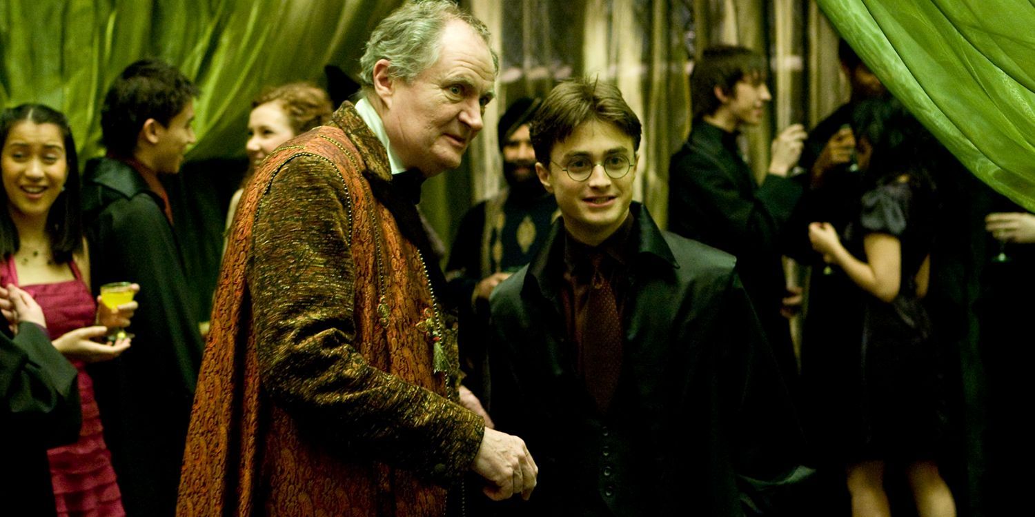 An Image of Harry Potter: Slughorn Christmas Party