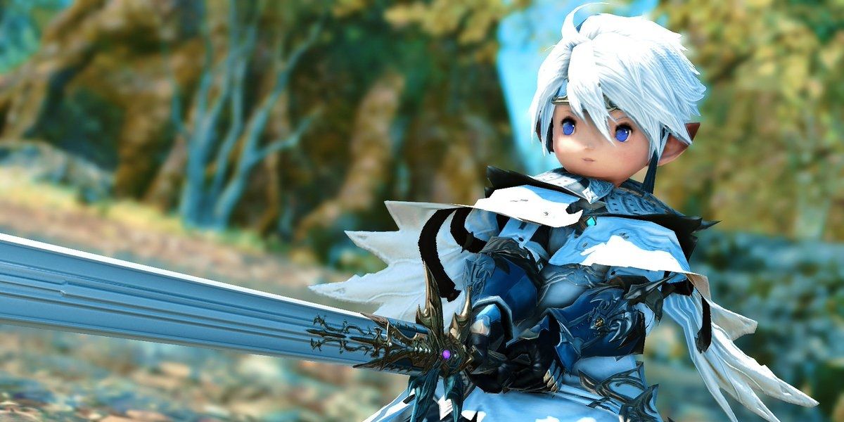 White haired lalafell holding sword.