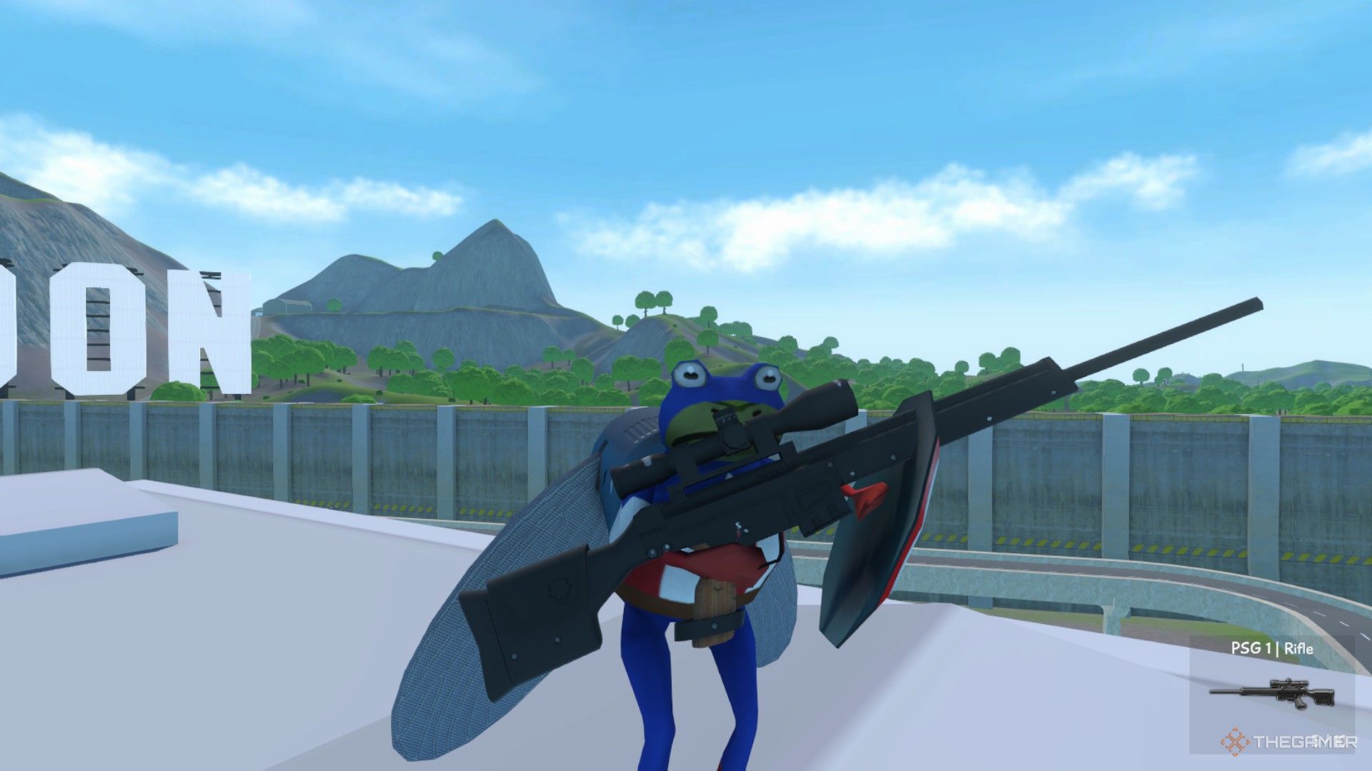 The player is wearing Admiral USA outfit and carries a weapon in Amazing Frog.