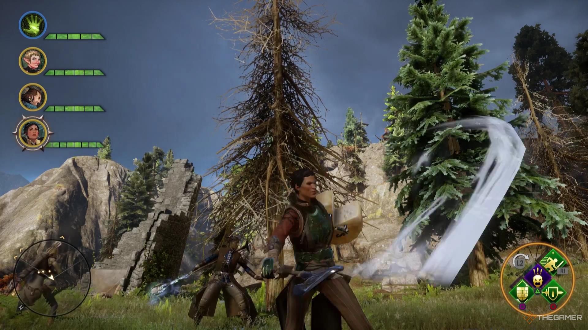 Cassandra swinging her axe in Dragon Age: Inquisition.