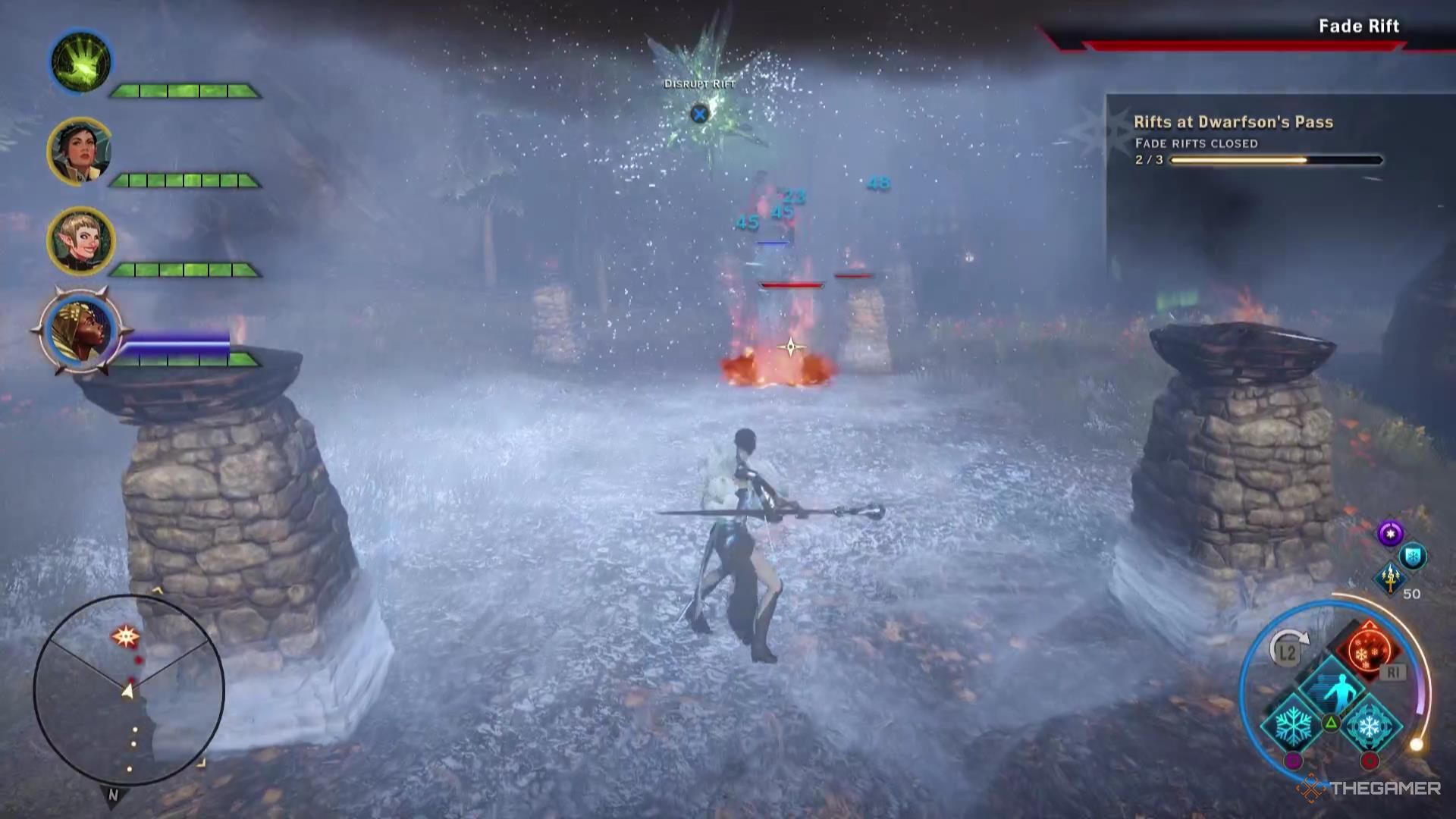 Vivienne fighting in a blizzard in Dragon Age: Inquisition.