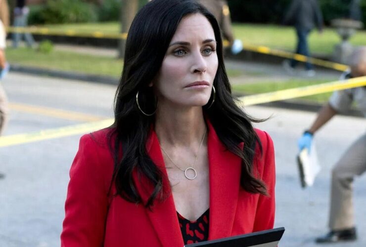 Courteney Cox is officially returning for Scream 7 after months of doubt, locking yet another Gale Weathers and Sidney Prescott reunion