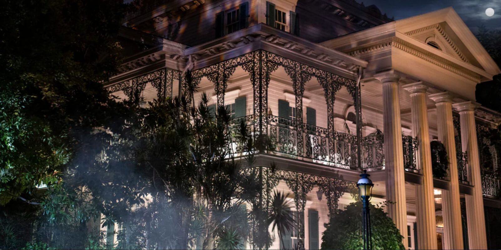 Disneyland Haunted Mansion Fans Should Mark January 18 on Their Calendar