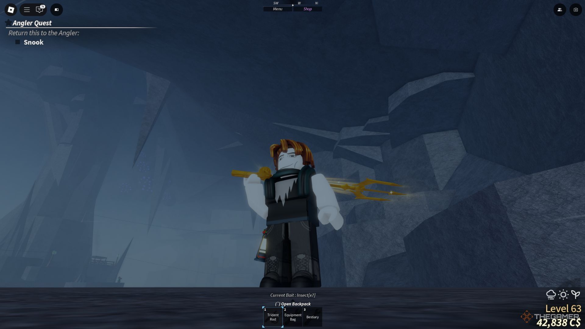 The player character holding Trident Rod with his hand while smiling in Desolate Deep in Fisch.