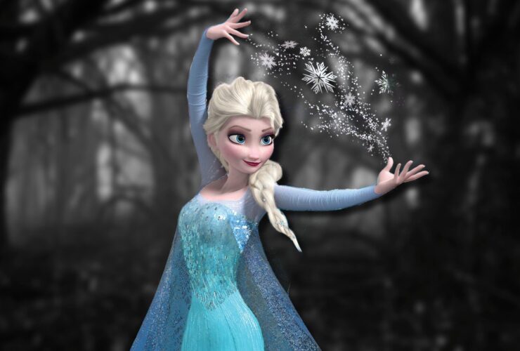 Startling Disney Dreamlight Valley Clip Shows Elsa Turning Into a Demon