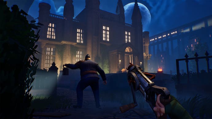 A Thick as Thieves screenshot showing a guard patrolling the gardens of a looming mansion at night, as viewed in first-person from the perspective of a player lurking behind them