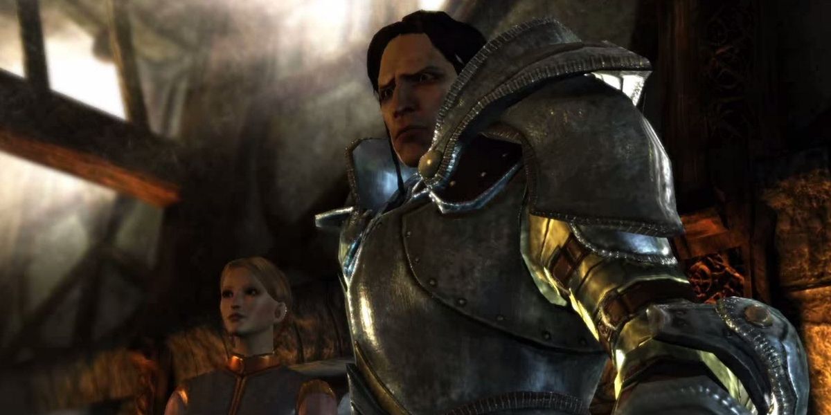 Loghain stands with Anora in Dragon Age: Origins.