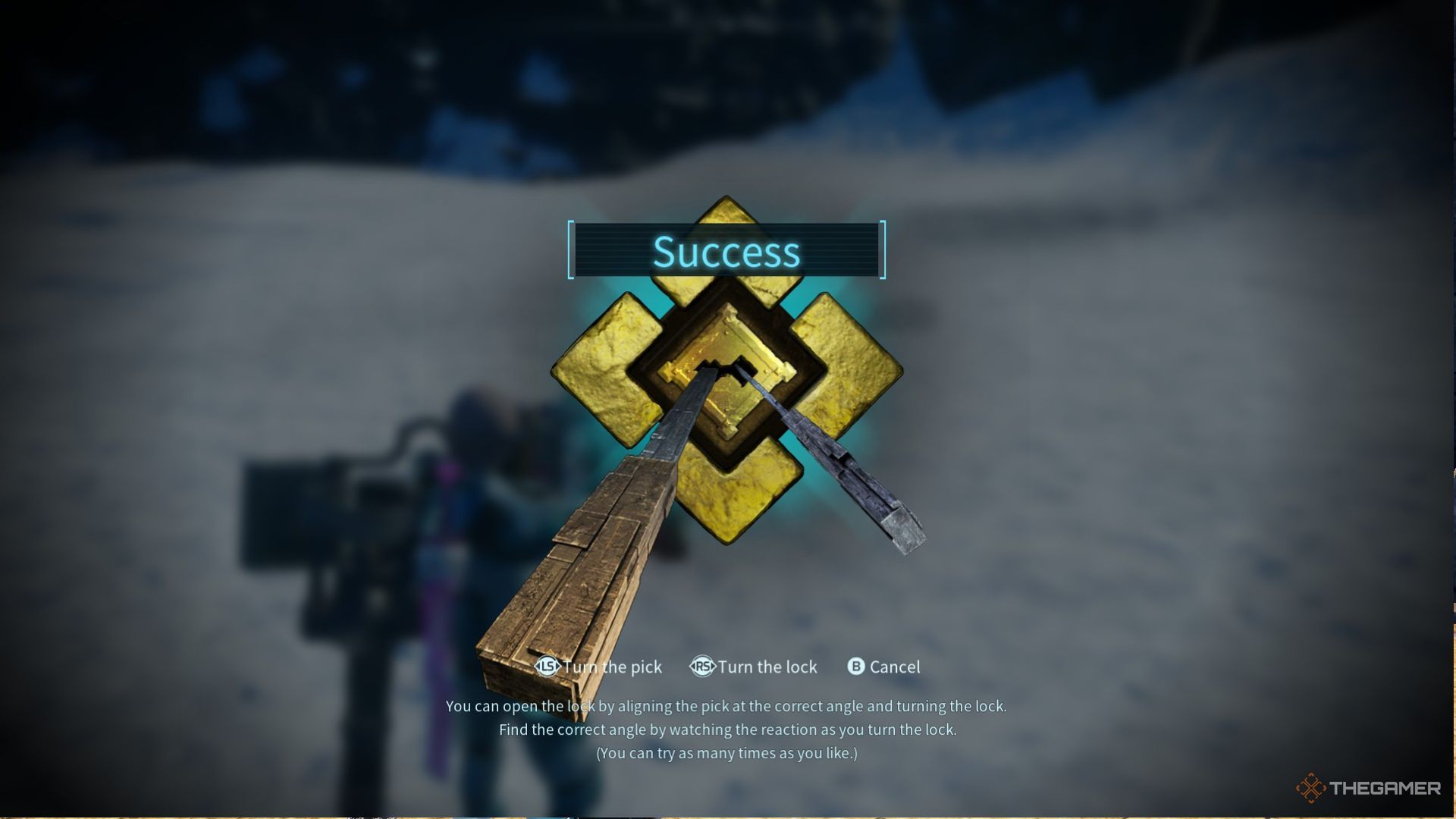 The image shows that a chest requiring a Gold Key has been successfully unlocked with lockpicking in Palworld.