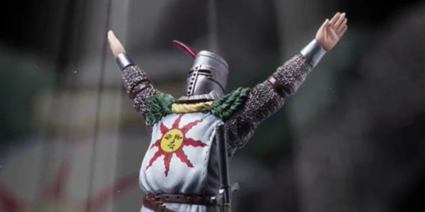 Solaire praising the sun classic pose from Dark Souls.