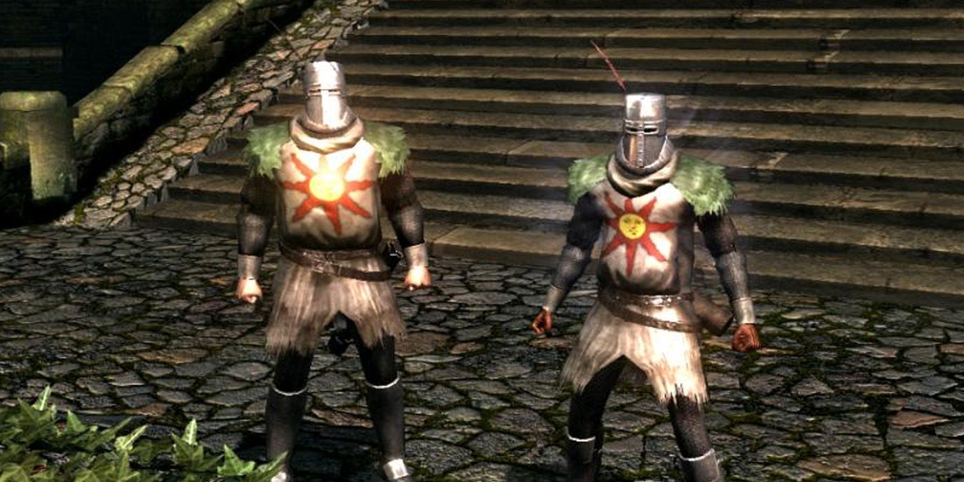 The player using Solaire's outfit next to Solaire from Dark Souls.