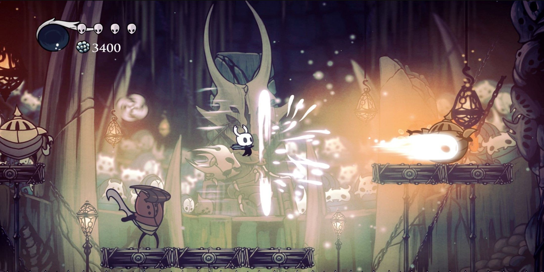 Hollow Knight casting spells in the colosseum