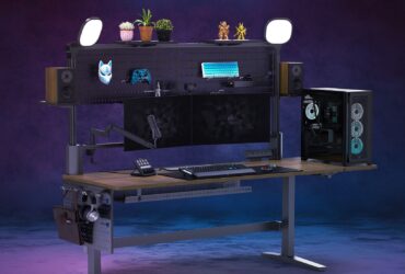 Corsair Platform:6 Desk Review