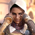 Aya pulling on her hood in Assassin's Creed Origins.