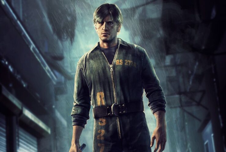 Murphy Pendleton stands in an alley with a pipe in Silent Hill: Downpour