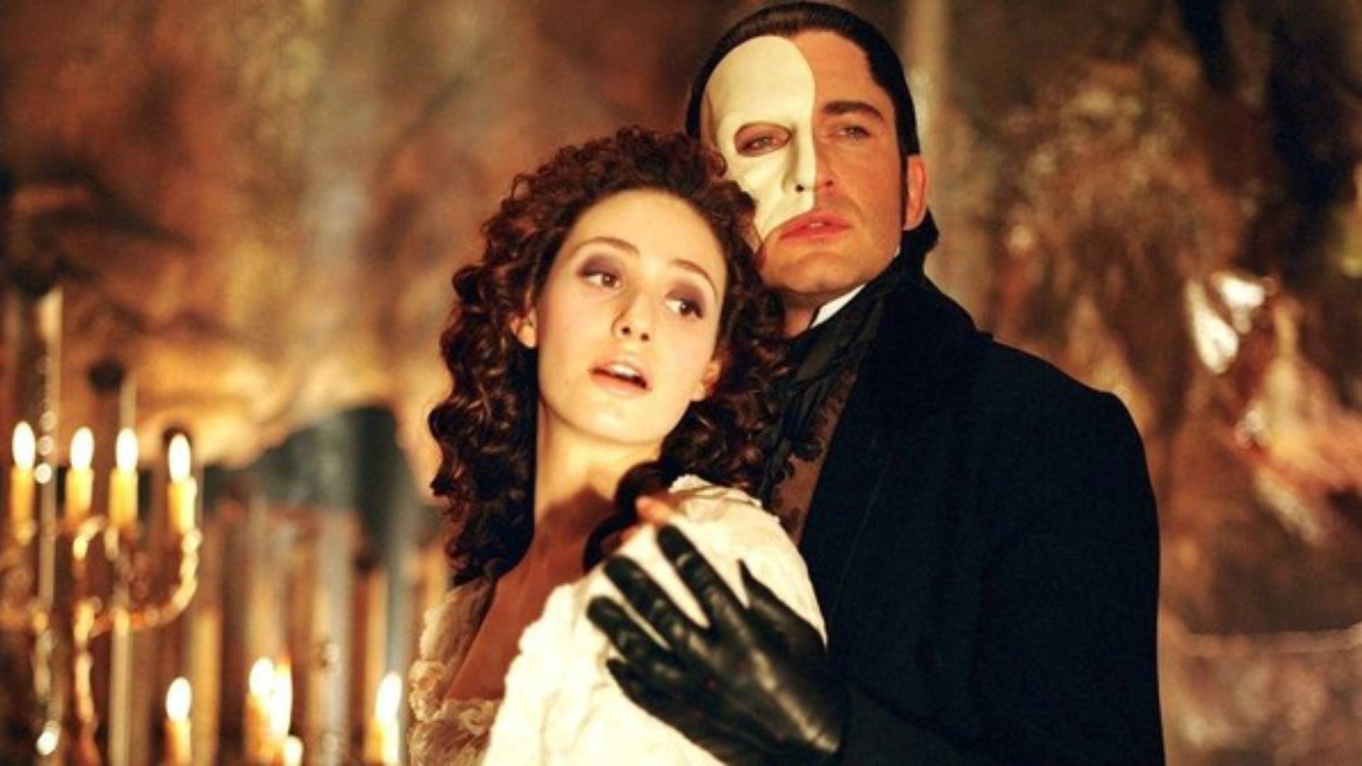 Emmy Rossum and Gerard Butler in The Phantom of the Opera 2004